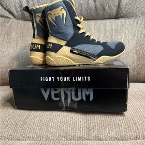 Venum Elite Boxing Shoes - Black/Beige, Size 7
